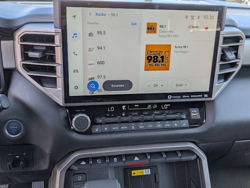 Used 2024 Toyota Sequoia Limited w/ Tow Technology Package AWD/4WD image 18
