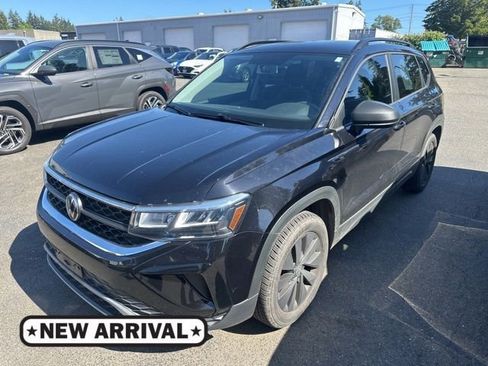 Used 2022 Volkswagen Taos S AWD/4WD image 1