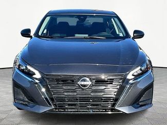 Used 2025 Nissan Altima 2.5 SV video 2