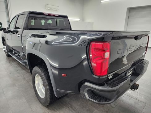 Used 2022 Chevrolet Silverado 3500 High Country w/ Snow Plow Prep/Camper Package image 6