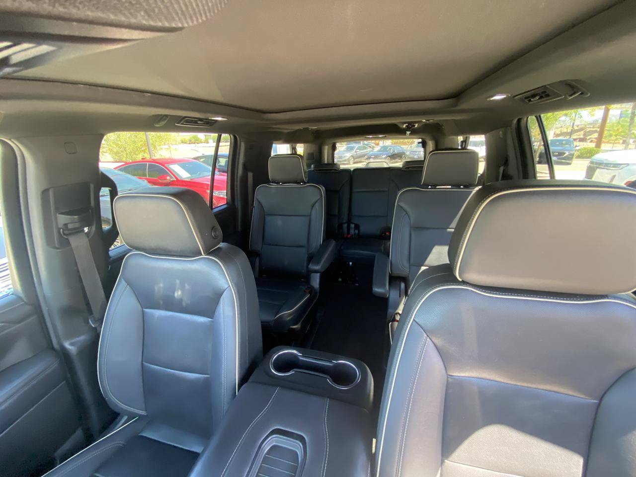 Used 2023 GMC Yukon XL SLT w/ SLT Premium Package AWD/4WD image 18