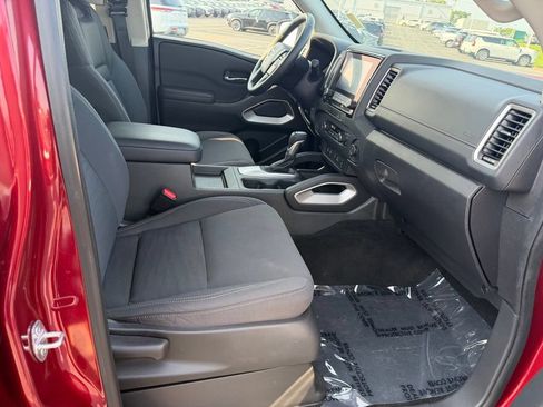 Used 2024 Nissan Frontier SV w/ SV Convenience Package RWD image 31