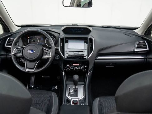 Used 2023 Subaru Forester Premium image 10