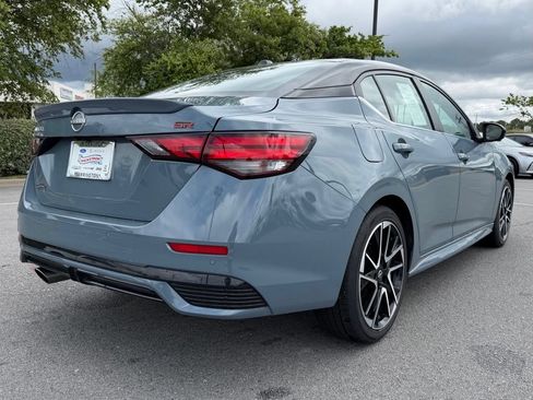 Used 2024 Nissan Sentra SR w/ SR Premium Package FWD image 7