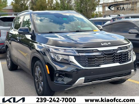 Certified 2024 Kia Seltos S image 1