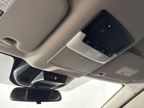 Certified 2023 Nissan Rogue SV image 10