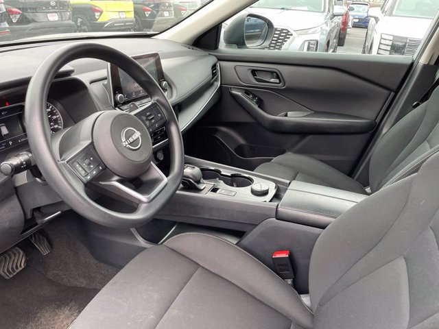 Used 2024 Nissan Rogue S AWD/4WD image 5