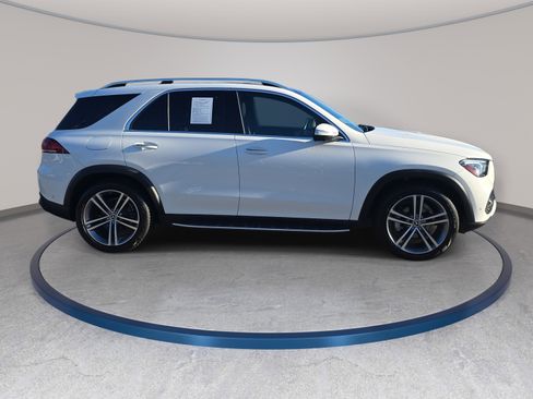 Used 2022 Mercedes-Benz GLE 350 4MATIC image 4