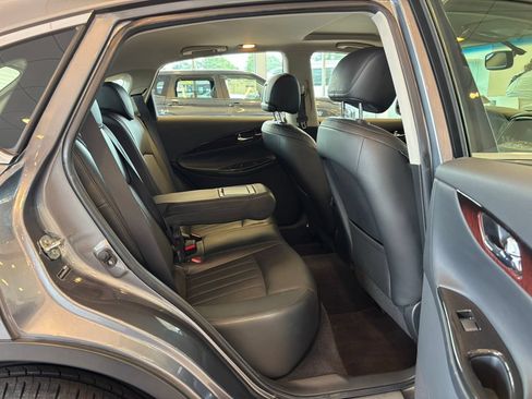 Used 2016 INFINITI QX50 AWD w/ Deluxe Touring Package image 29