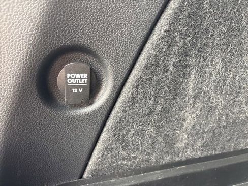 Used 2021 Porsche Macan GTS AWD/4WD image 32