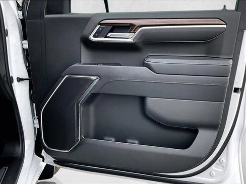 Certified 2025 Chevrolet Silverado 1500 LT w/ Leather Package image 19