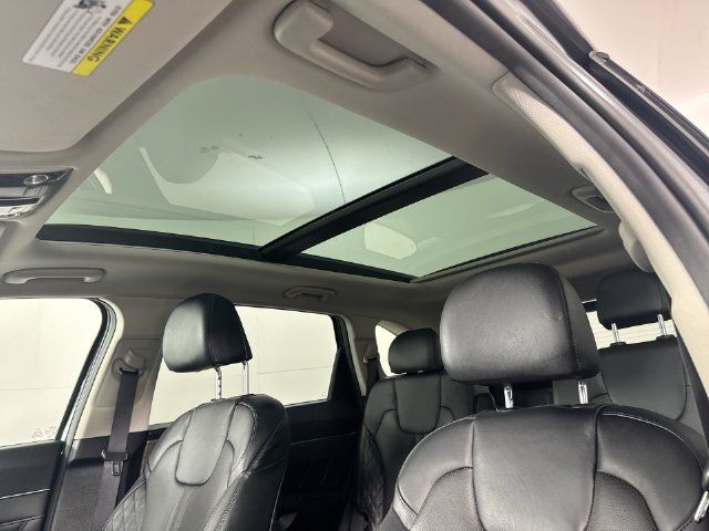 Used 2022 Kia Sorento SX Prestige AWD/4WD image 18