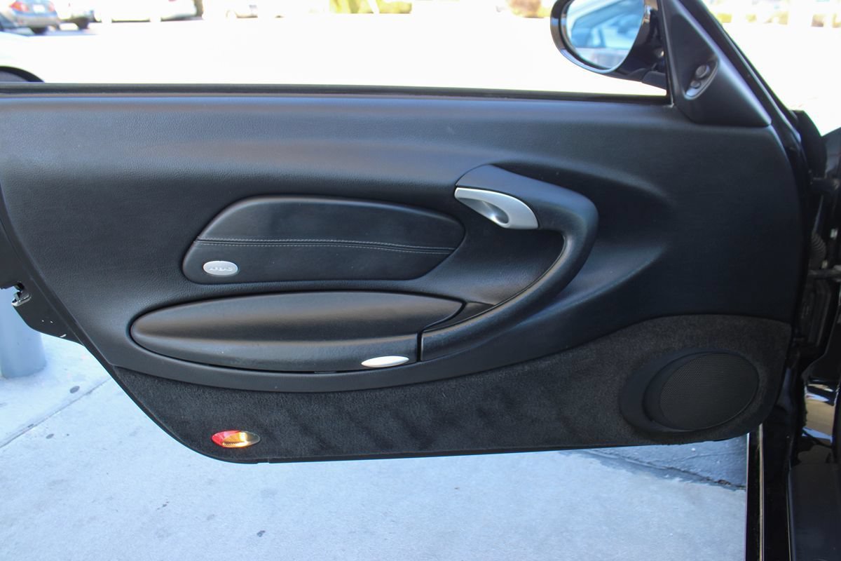 Used 2003 Porsche 911 GT3 RS image 36
