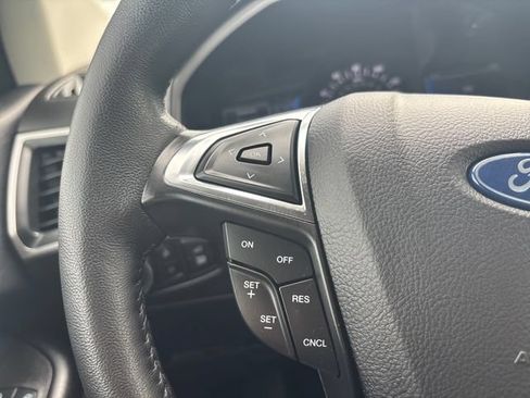 Used 2024 Ford Edge SEL w/ Sport Appearance Package AWD/4WD image 16