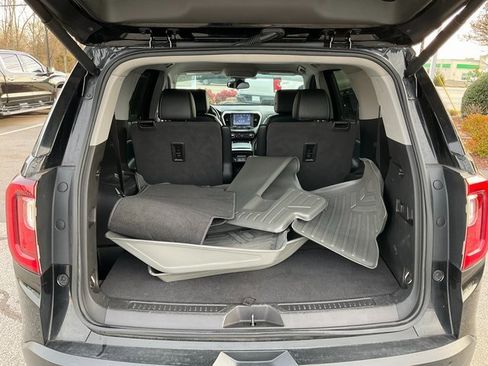 Used 2020 GMC Acadia SLT image 16