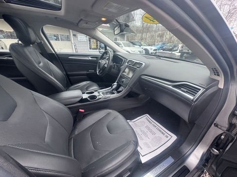 Used 2014 Ford Fusion Titanium image 27