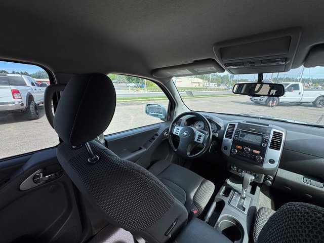 Used 2018 Nissan Frontier PRO-4X AWD/4WD image 25