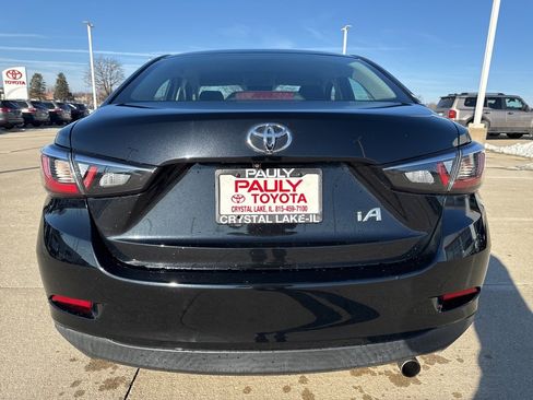 Used 2017 Toyota Yaris iA image 4