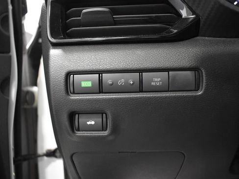 Certified 2023 Nissan Sentra SV w/ All-Weather Package FWD image 17
