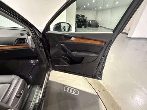 Used 2023 Audi Q5 2.0T Premium Plus w/ Premium Plus Package AWD/4WD image 37