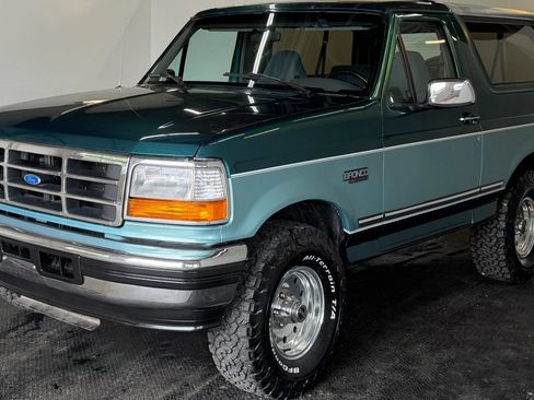 Used 1996 Ford Bronco image 4