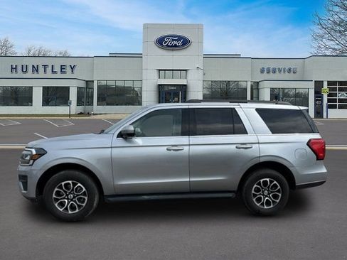 Certified 2024 Ford Expedition XLT AWD/4WD image 6