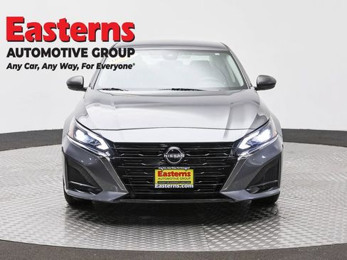 Used 2024 Nissan Altima 2.5 S FWD image 2