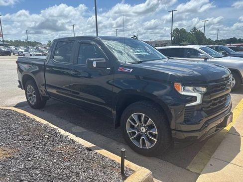 Used 2025 Chevrolet Silverado 1500 RST AWD/4WD image 1