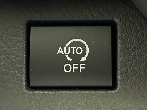 Used 2025 Nissan Frontier PRO-4X image 23