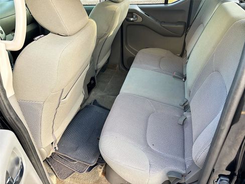 Used 2018 Nissan Frontier SV w/ Value Truck Package RWD image 24