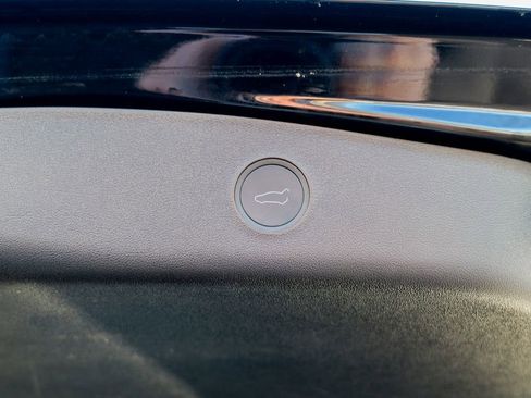 Used 2023 Tesla Model 3 Standard Range image 51