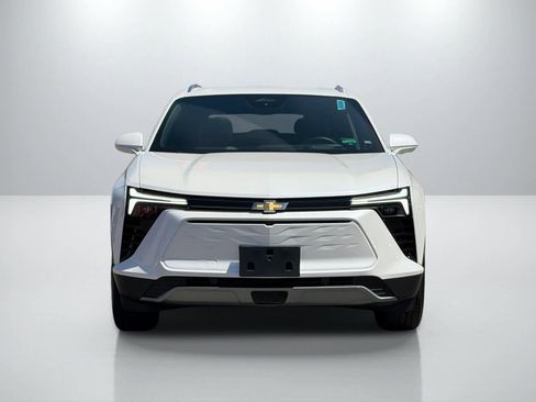 Used 2024 Chevrolet Blazer EV LT AWD/4WD image 11