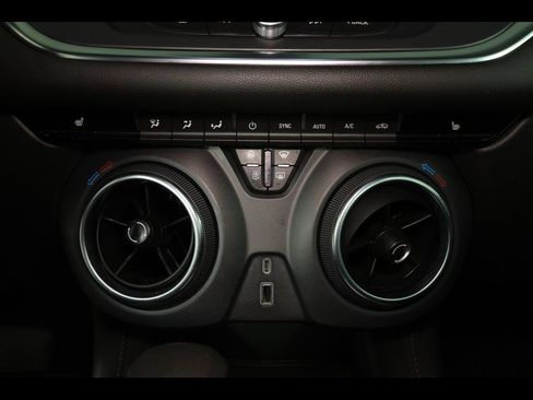 Used 2022 Chevrolet Blazer LT AWD/4WD image 26