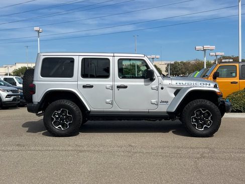 Used 2023 Jeep Wrangler Unlimited Rubicon 4xe w/ Cold Weather Group AWD/4WD image 3