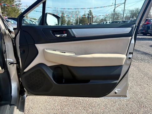 Used 2015 Subaru Legacy 2.5i Premium w/ Moonroof Package image 14