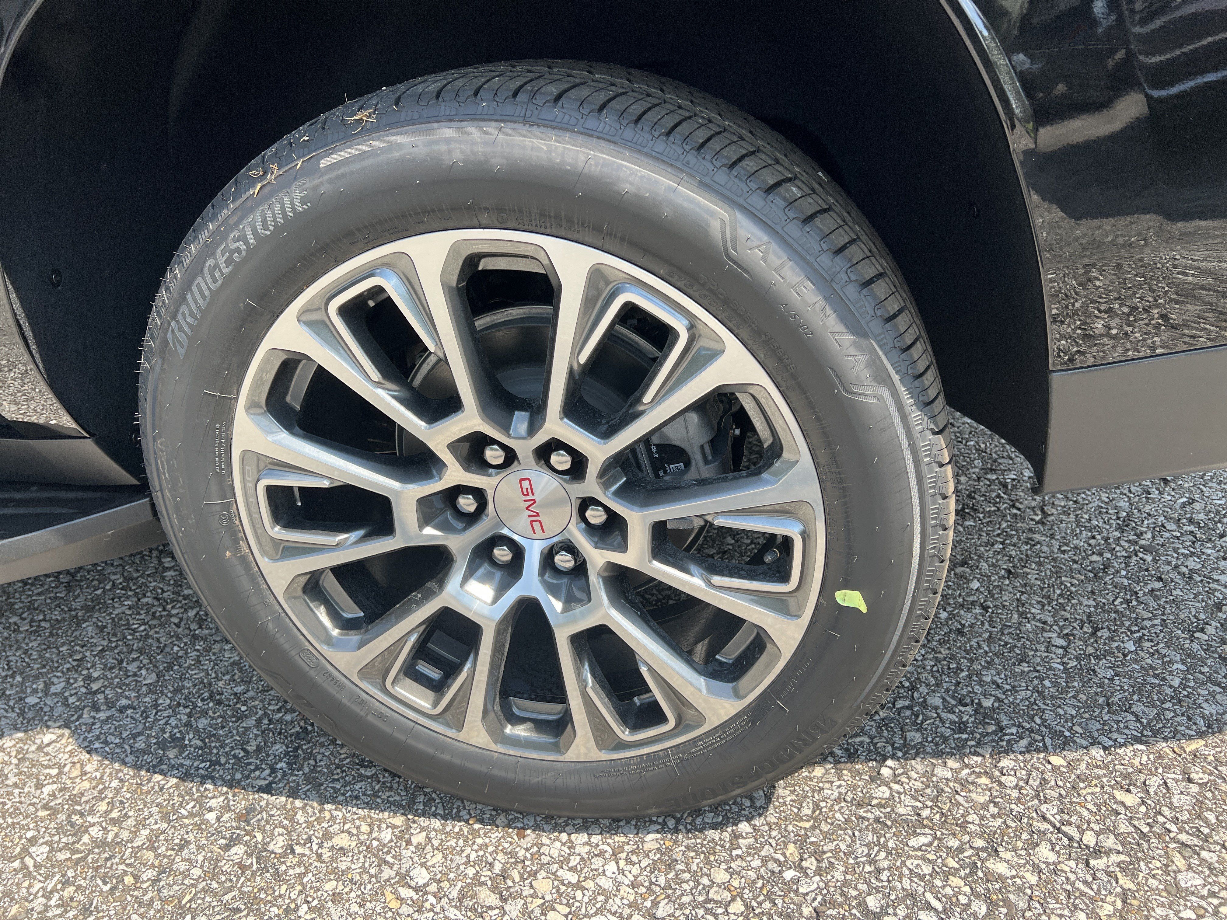 New 2026 GMC Yukon XL Denali AWD/4WD image 19