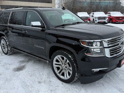 Used 2020 Chevrolet Suburban Premier w/ Premier Plus Edition image 10