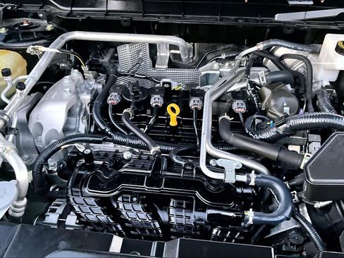 Used 2023 Mitsubishi Outlander SE image 31