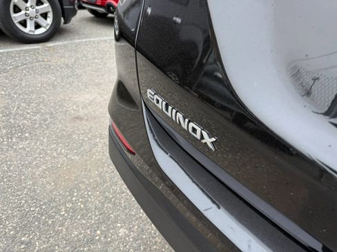 Used 2021 Chevrolet Equinox LS w/ LS Convenience Package image 11