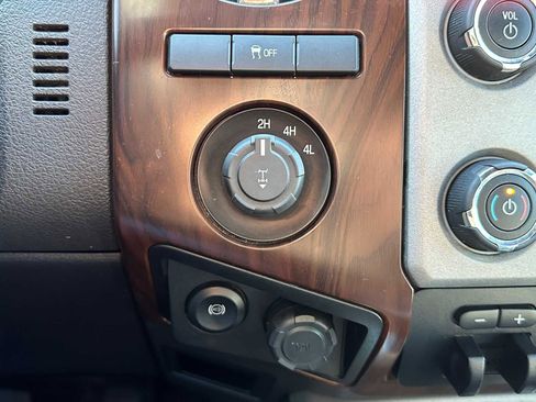 Used 2016 Ford F350 Lariat w/ Lariat Ultimate Package image 36