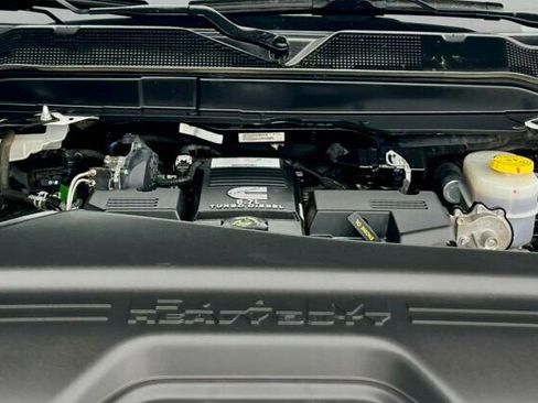 Used 2024 RAM 2500 Big Horn w/ Off Road Package image 8