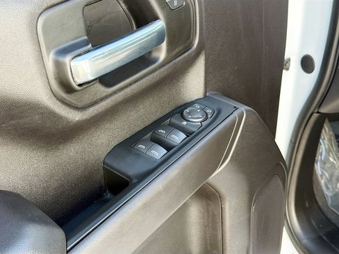 Used 2024 Chevrolet Silverado 1500 Custom Trail Boss w/ LPO, Dark Essentials Package AWD/4WD image 17