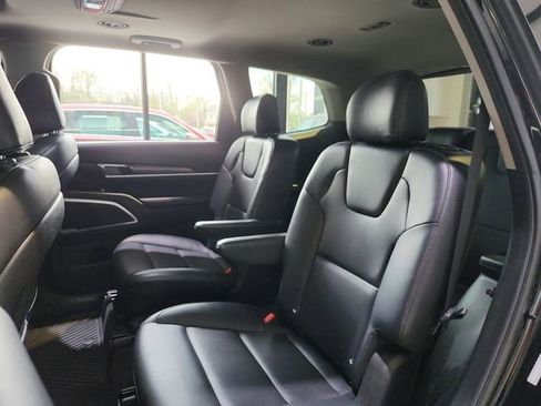 Used 2020 Kia Telluride S FWD image 21