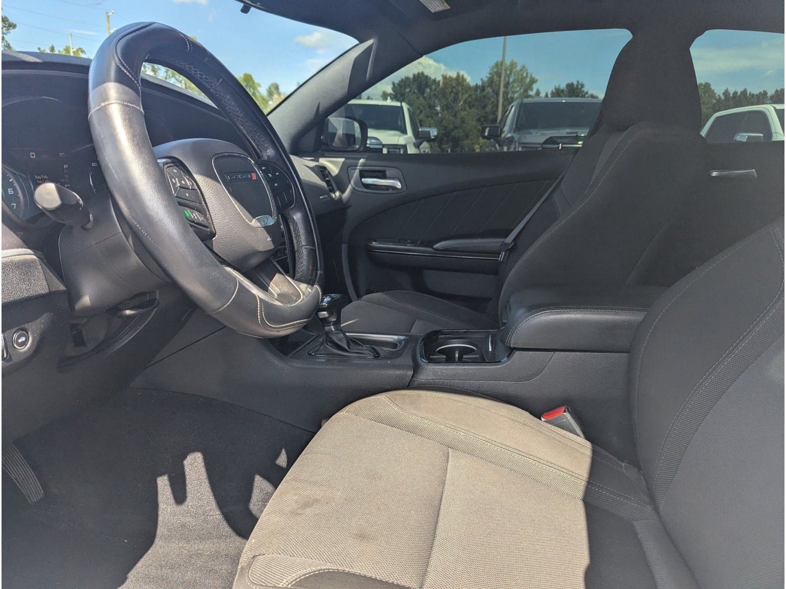 Used 2022 Dodge Charger SXT w/ Blacktop Package RWD image 10