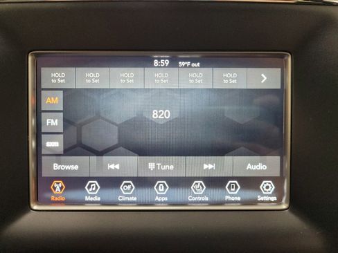 Used 2019 Jeep Grand Cherokee Laredo w/ Security & Convenience Group AWD/4WD image 25