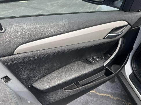 Used 2013 BMW X1 sDrive28i image 23