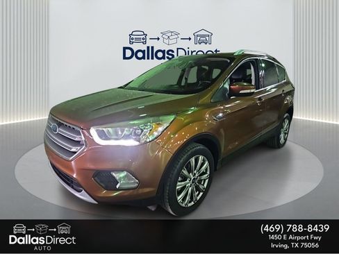 Used 2017 Ford Escape Titanium image 8