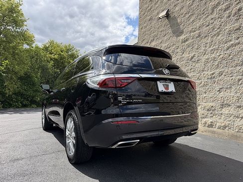 Used 2024 Buick Enclave Essence w/ Experience Buick Package AWD/4WD image 6