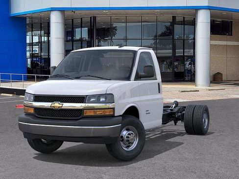 New 2025 Chevrolet Express 3500 w/ Power Convenience Package image 38