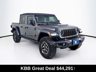 Used 2025 Jeep Gladiator Rubicon w/ Safety Group AWD/4WD video 1